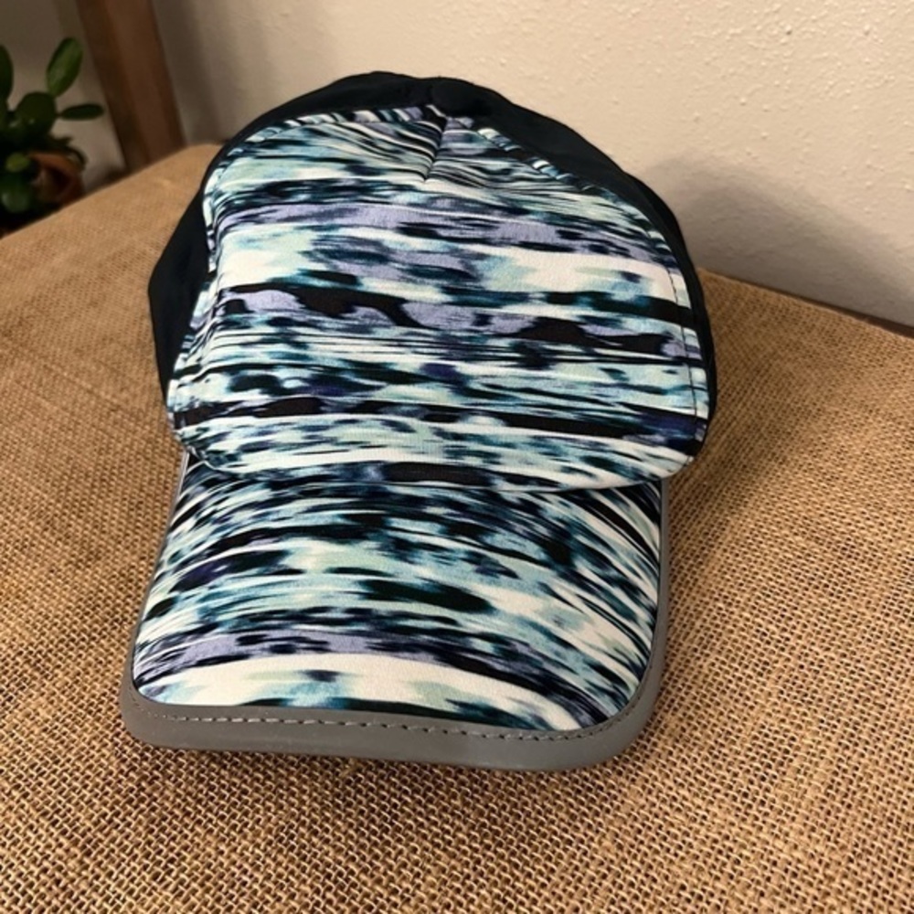 Womens Tek Gear adjustable hat. One size. NWOT